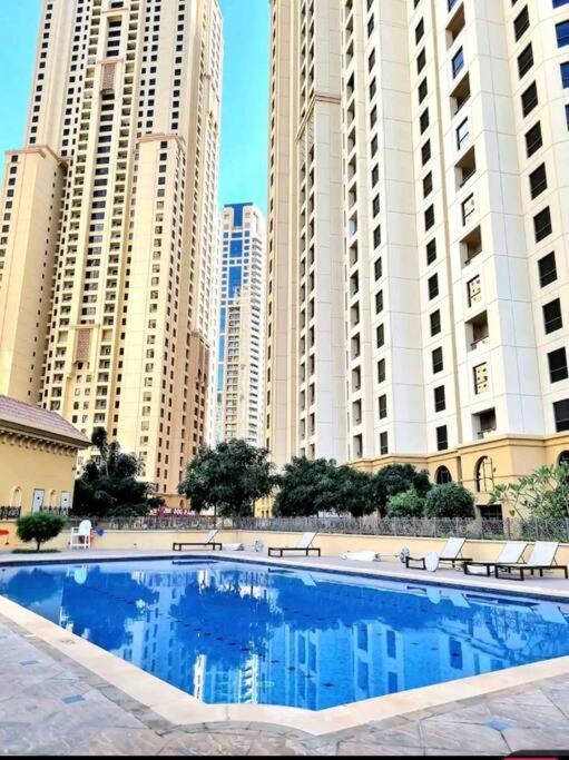 Ocean View 2jbr Marina Homestay Dubai